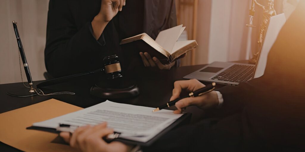 كيف تختار أفضل محامي في سلطنة عمان